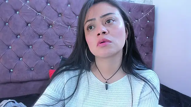 gabriela grace online show from October 28, 2025, 2:53 pm