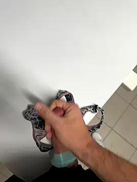 swissboy22 online show from October 18, 2025, 12:28 pm