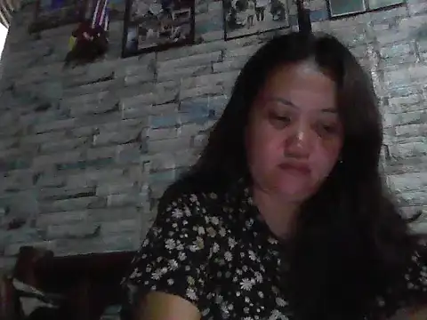 Snapshot of Lunasky05 chatting on July 23, 2026, 1:31 pm Lunasky05 online show from July 23, 2026, 1:31 pm