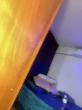 Snapshot of riri_brunnete chatting on October 7, 2025, 4:53 am riri brunnete online show from October 7, 2025, 4:53 am