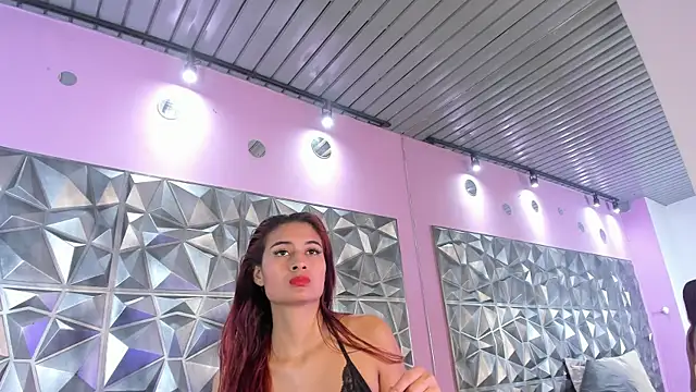 VioletaRocherr online show from July 28, 2026, 8:52 pm