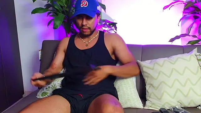 Snapshot of SebasAllen chatting on July 27, 2026, 12:50 am SebasAllen online show from July 27, 2026, 12:50 am