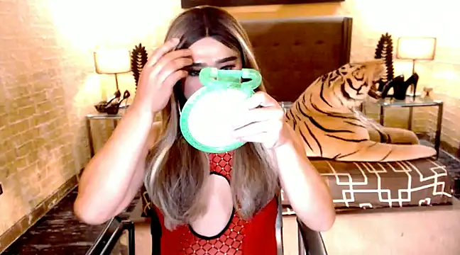 BigCumHuntersxx online show from January 8, 2025, 6:31 pm