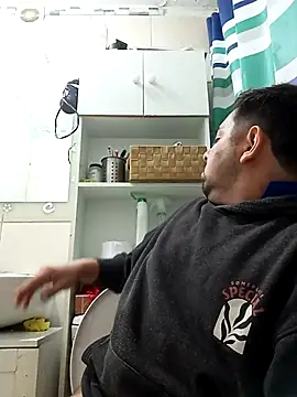 robredoj online show from October 1, 2025, 1:44 am