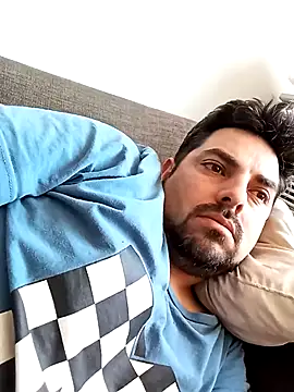 robredoj online show from November 2, 2025, 7:05 pm