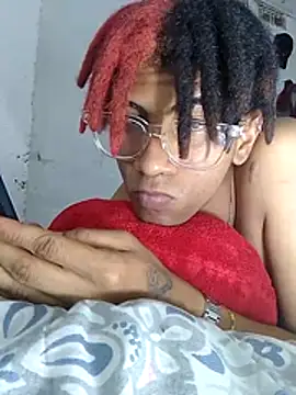 Snapshot of TY_ROYAL chatting on July 25, 2026, 7:50 am TY ROYAL online show from July 25, 2026, 7:50 am