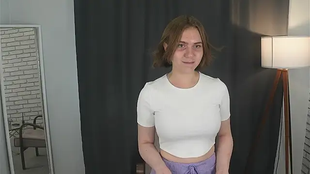 Snapshot of MikkiMazzillo chatting on July 25, 2026, 3:15 am MikkiMazzillo online show from July 25, 2026, 3:15 am