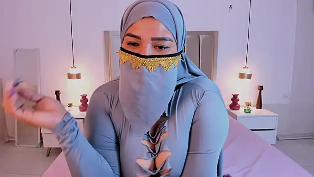 Snapshot of amira_farahh chatting on July 25, 2026, 11:24 pm amira farahh online show from July 25, 2026, 11:24 pm