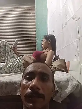 Snapshot of Sweet-Darling2 chatting on July 27, 2026, 5:20 pm Sweet-Darling2 online show from July 27, 2026, 5:20 pm