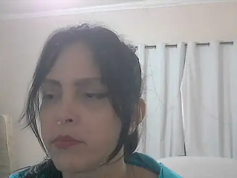 Snapshot of isabellaaa_bby chatting on August 7, 2026, 1:35 pm isabellaaa bby online show from August 7, 2026, 1:35 pm