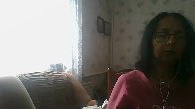 Snapshot of VioletKayden chatting on July 29, 2026, 2:15 pm VioletKayden online show from July 29, 2026, 2:15 pm