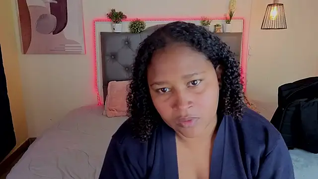 Snapshot of Cataleya_Laurent chatting on July 29, 2026, 2:37 pm Cataleya Laurent online show from July 29, 2026, 2:37 pm
