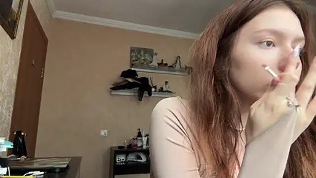 Snapshot of AliceLoveq chatting on July 31, 2026, 10:47 am AliceLoveq online show from July 31, 2026, 10:47 am