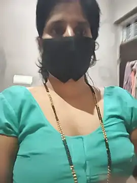 Snapshot of komal_bhabhi_02 chatting on August 4, 2026, 3:58 pm komal bhabhi 02 online show from August 4, 2026, 3:58 pm
