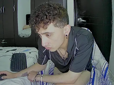 Snapshot of andy_hotboy chatting on July 29, 2026, 5:16 am andy hotboy online show from July 29, 2026, 5:16 am