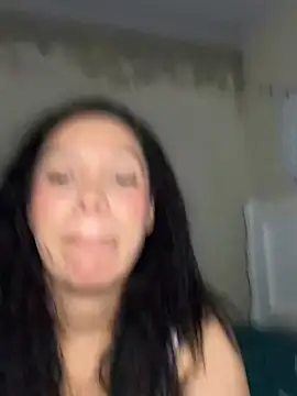 Snapshot of rossy_0103 chatting on July 31, 2026, 5:40 am rossy 0103 online show from July 31, 2026, 5:40 am