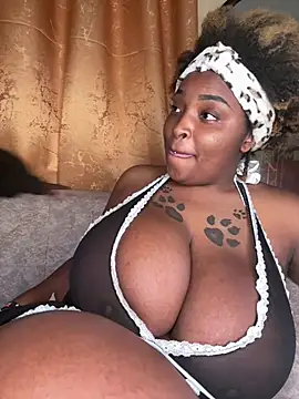Snapshot of savage_dady chatting on August 8, 2026, 1:02 pm savage dady online show from August 8, 2026, 1:02 pm