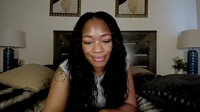 nicolesolace online show from May 16, 2026, 9:24 pm