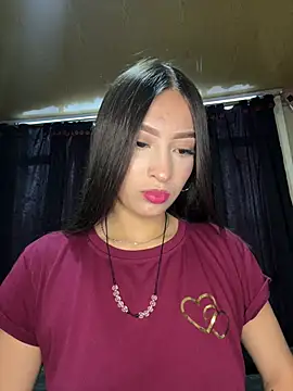 MilanaItze  online show from July 31, 2026, 9:14 pm