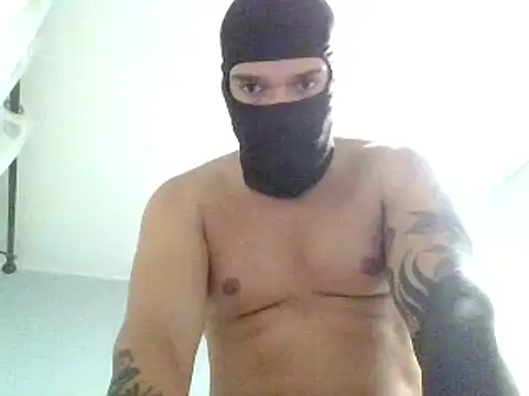 Snapshot of AdamQuest chatting on July 31, 2026, 11:59 pm AdamQuest online show from July 31, 2026, 11:59 pm