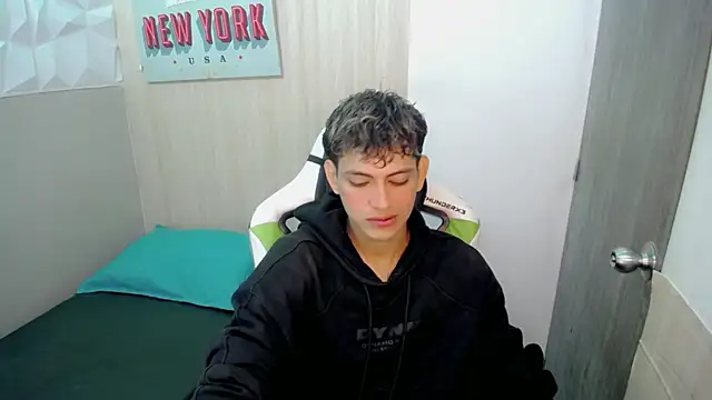 Cody juniorr  online show from August 1, 2026, 8:52 pm