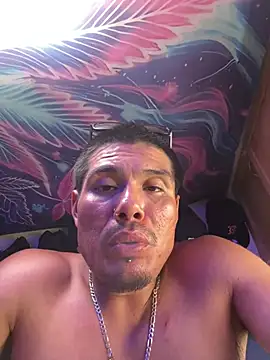 OmarSalasxh33 online show from August 1, 2026, 11:25 pm