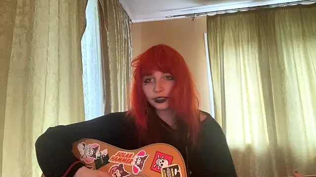 Snapshot of LyndseyCronshaw chatting on August 3, 2026, 8:57 am LyndseyCronshaw online show from August 3, 2026, 8:57 am