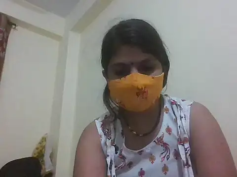 Snapshot of Sexxytannu chatting on August 4, 2026, 8:22 pm Sexxytannu online show from August 4, 2026, 8:22 pm