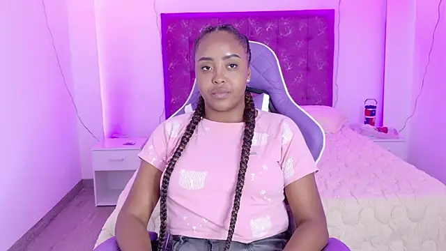 Snapshot of evangelineebleane chatting on August 4, 2026, 5:48 pm evangelineebleane online show from August 4, 2026, 5:48 pm