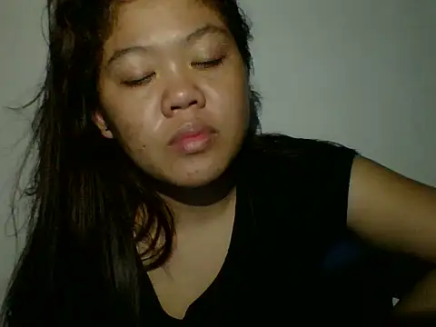 Snapshot of z0elyn chatting on August 7, 2026, 3:25 pm z0elyn online show from August 7, 2026, 3:25 pm