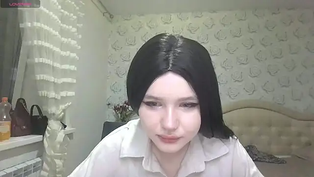 FelicidadMein online show from August 8, 2026, 9:06 pm