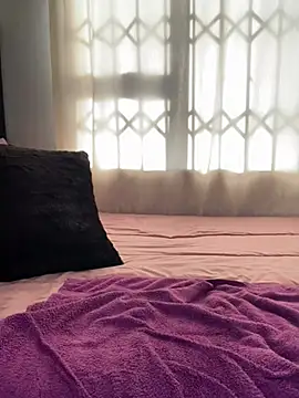 Horny Midnight Tease online show from August 8, 2026, 1:35 pm