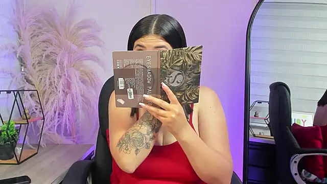 leya  26 online show from August 8, 2026, 7:49 pm