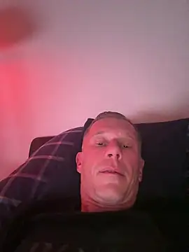 slaveboy2016xh online show from January 4, 2025, 1:42 am