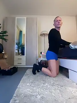 slaveboy2016xh online show from January 17, 2025, 3:53 pm