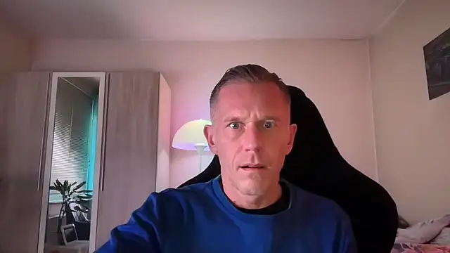 slaveboy2016xh online show from October 26, 2025, 3:29 pm