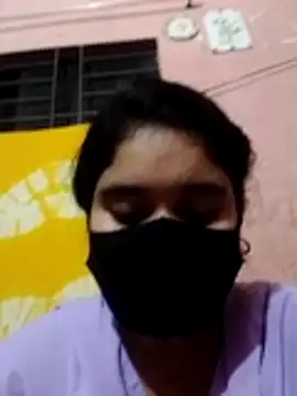Snapshot of nadia_ahmed chatting on August 7, 2026, 8:33 pm nadia ahmed online show from August 7, 2026, 8:33 pm
