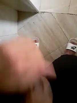 Snapshot of Demillvan chatting on February 28, 2025, 10:09 am Demillvan online show from February 28, 2025, 10:09 am