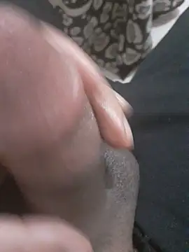 Snapshot of Demillvan chatting on March 12, 2025, 9:03 pm Demillvan online show from March 12, 2025, 9:03 pm