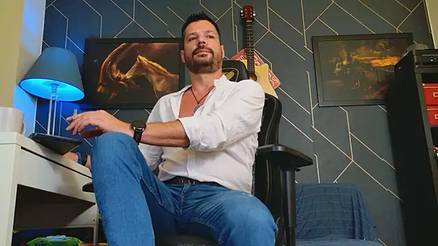 ChrisKox online show from October 12, 2025, 3:05 am