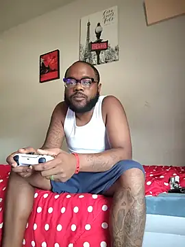 Snapshot of BigHunchoDick chatting on July 1, 2026, 5:56 pm BigHunchoDick online show from July 1, 2026, 5:56 pm