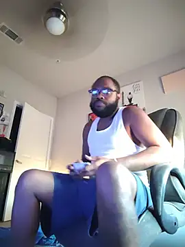 Snapshot of BigHunchoDick chatting on July 10, 2026, 1:21 am BigHunchoDick online show from July 10, 2026, 1:21 am