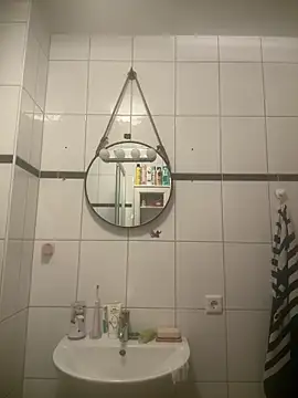 BootyLola online show from December 9, 2024, 9:39 am