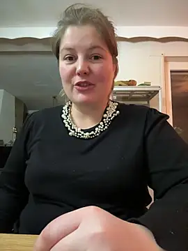 BootyLola online show from December 17, 2024, 5:58 pm