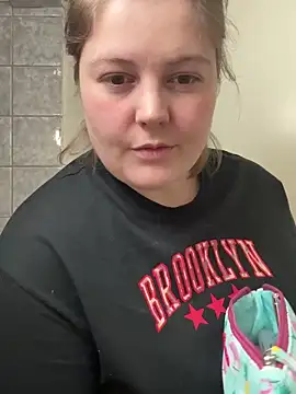 BootyLola online show from February 10, 2025, 2:37 pm