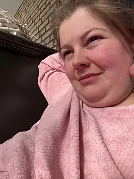 BootyLola online show from March 9, 2025, 9:35 am