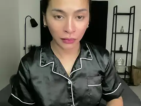your bianca69 online show from December 30, 2024, 2:42 am