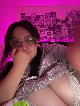 aliceayres797 online show from September 14, 2025, 2:44 am