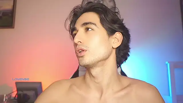 AlanDeNavarre online show from February 28, 2025, 9:33 pm