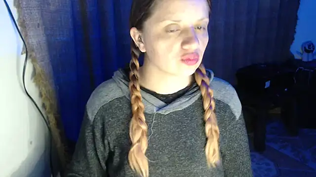 kattydirtylol online show from September 25, 2025, 10:41 am